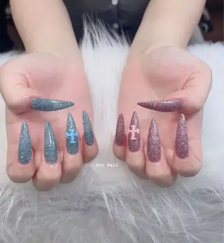 ネイル Hin Nailsのネイルデザイン