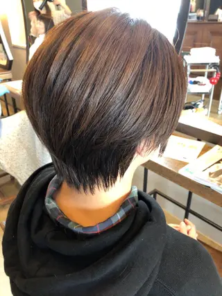 ショート カラー 相原 美咲のヘアスタイル