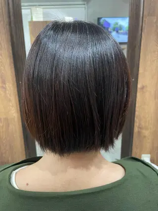 ショート 顔周りレイヤーカット ／Yumiのヘアスタイル