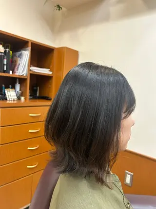 ミディアム 三瓶 公子のヘアスタイル