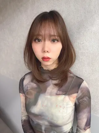 ミディアム カラー shion 透明感カラーのヘアスタイル