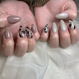 ネイル 里見 麗のネイルデザイン