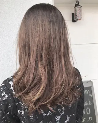 セミロング カラー レイヤーカット匠 イソザキノリユキのヘアスタイル