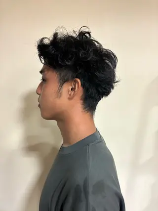 ショート パーマ メンズ 浅岡 昭汰のヘアスタイル