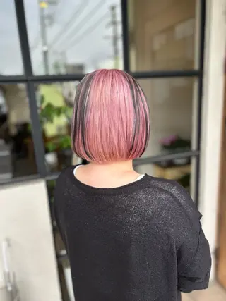 ショート カラー 井上 花音のヘアスタイル