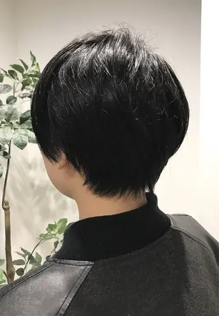 ショート 🌊インナーカラー 🐬櫻井海星のヘアスタイル