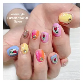 ショート ネイル 👑enen style👑のネイルデザイン