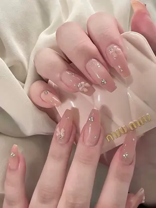 カラー AIN Nailのネイルデザイン