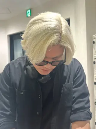 カラー メンズ ムトウセイマ/ 縮毛矯正/ブリーチのヘアスタイル