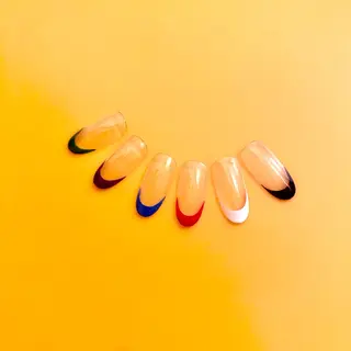 ネイル VIBLISS福岡 tomokoのネイルデザイン