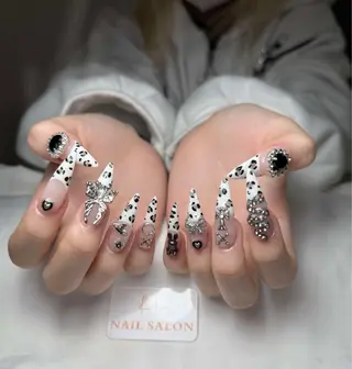 ネイル 💕鈴木ユリ パラジェル/オフ無料のネイルデザイン