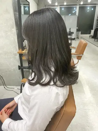 ミディアム カラー ヘアアレンジ 🌷FUKA🌷 まろやかハイトーンのヘアスタイル