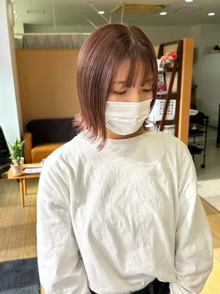 ショート カラー peg.hair所属・ブリーチカラー🫧 森　凪沙のヘアスタイル