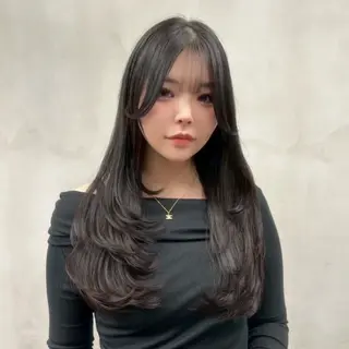 ロング カラー ヘアアレンジ 🌟🍒ハイトーン 韓国ヘア/ユウミのヘアスタイル