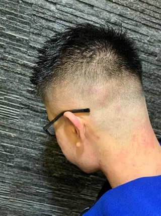 ショート メンズ 羽木 隆徒のヘアスタイル