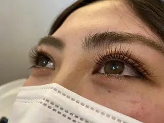 マツエク・マツパ ambi with tiara所属・ambi×tiara NAOKAのマツエク・マツパデザイン