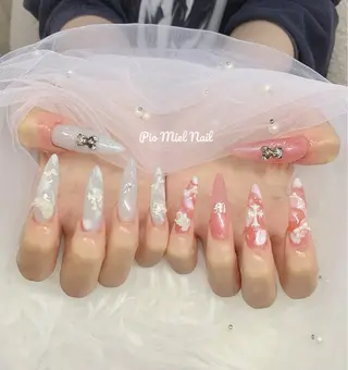 セミロング HANA 長さだしのネイルデザイン