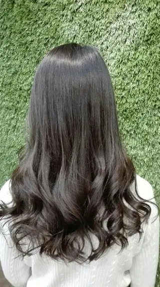 ロング カラー パーマ ヘアアレンジ メンズ キッズ ネイル マツエク・マツパ MEGUMI megumiのヘアスタイル