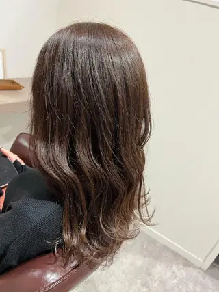 ロング 井上 美春のヘアスタイル