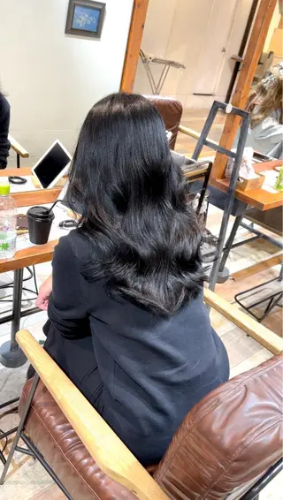 セミロング カラー 韓国風・ブリーチなし ・あり後藤 一斗店長のヘアスタイル