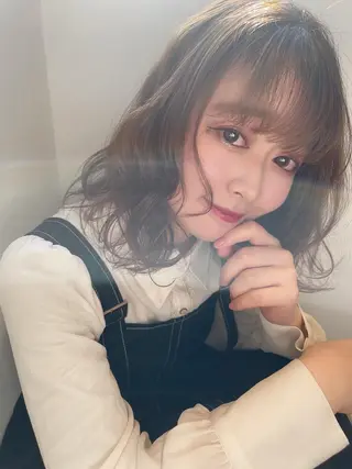 ミディアム m i k u n aのヘアスタイル