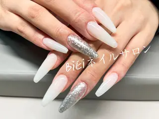 ネイル BiEi ネイルサロン長さ出しのネイルデザイン