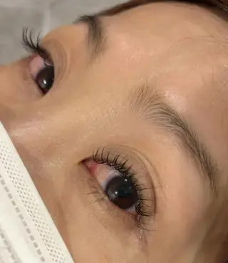 マツエク・マツパ 松岡 彩の眉毛・アイブロウイメージ