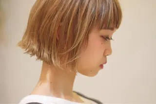 ショート カラー 小林 明彦のヘアスタイル