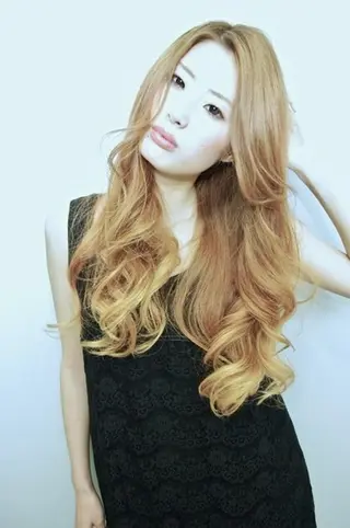 ロング 加藤 拓麻のヘアスタイル