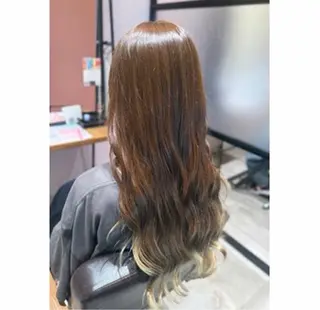 カラー 梶 瑞希のヘアスタイル