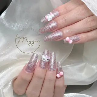 ネイル Maggie Nail🦩のネイルデザイン