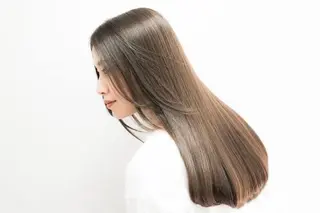 セミロング 久保田康雅　辻堂 髪質改善×縮毛矯正のヘアスタイル