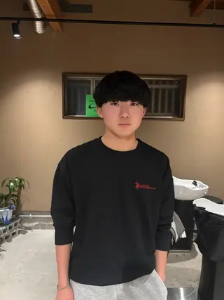 メンズ 中津/トレンドカラー /美馬本紅亜のヘアスタイル