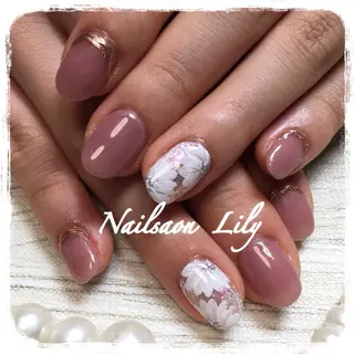 ネイル Lily*nail 🌻Mii🌻のネイルデザイン