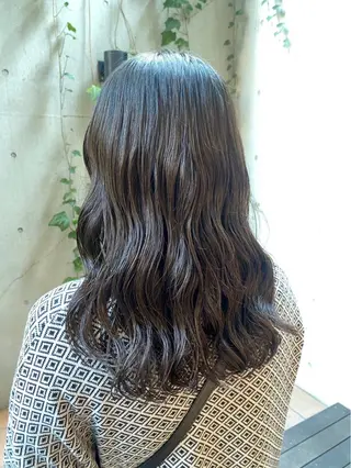 セミロング 大人可愛い♡コテ巻き パーマ🌼杉田 萌恵のヘアスタイル