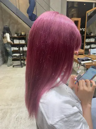 ロング カラー 🩶ナチュラル ハイトーン/はちすのヘアスタイル