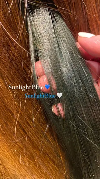 カラー 佐々木 恵のヘアスタイル