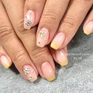 ネイル BY / Mのネイルデザイン