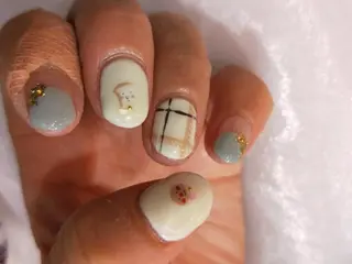 ネイル はばすみれ🎀ﾈｲﾙ 光ﾌｪｲｼｬﾙ ﾍｱのネイルデザイン