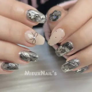 ネイル Miyu❤️‍🔥 Mieuxnailsのネイルデザイン