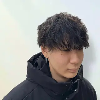 パーマ メンズ ハッシュ・ウルフ🐺 小顔レイヤー松山直史のヘアスタイル
