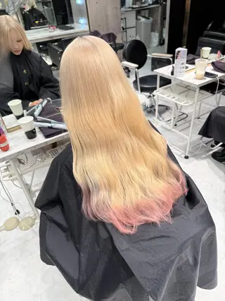 ショート カラー 【縮毛矯正ブリーチ】 MANATO🌈のヘアスタイル