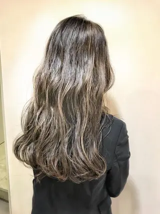 ロング カラー Miru by INCE HAIRのヘアスタイル