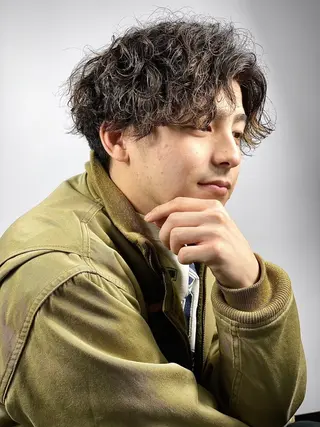 ミディアム パーマ 渡邉 慎⚠︎注意事項必読のヘアスタイル