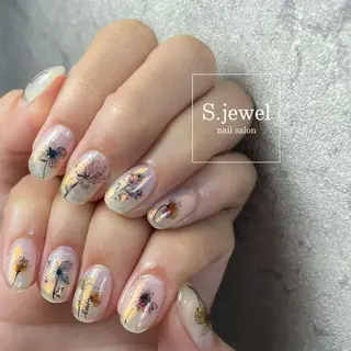 ネイル S. JEWELのネイルデザイン
