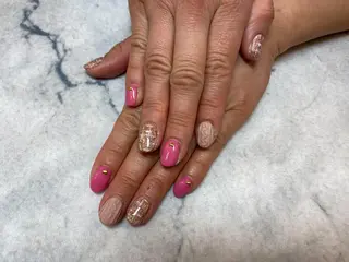 ネイル ネイルリボン 受付スタッフのネイルデザイン