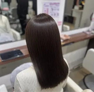 セミロング うる艶ストレート/ ハイトーン/リンカのヘアスタイル