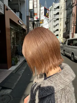 ショート カラー 𝐀𝐲𝐚𝐤𝐚 /艶髪/ストレートのヘアスタイル