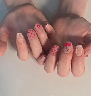 ネイル She   Nail所属・ISA_ BELLAのネイルデザイン