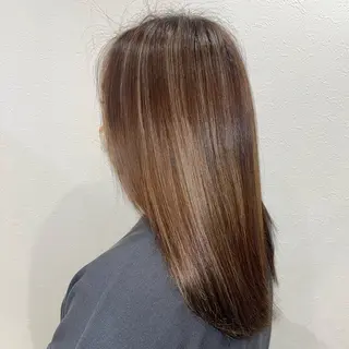 カラー 加藤 菜々子のヘアスタイル